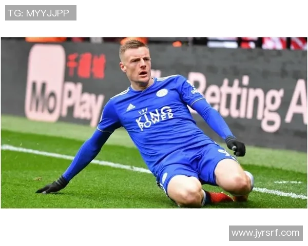 传奇足球巨星齐聚一堂 盘点历届足坛风云人物及其辉煌成就