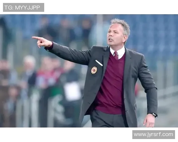 足球传奇人物集：盘点世界足坛最具影响力的超级球星与精彩瞬间